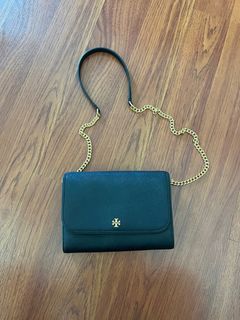 (Category: ) located in . Submitted by prelovedcloset2 (Listing ID 1297625753, Image 1). Description: .