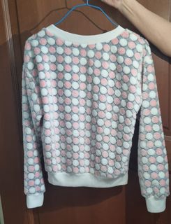 (Category: ) located in . Submitted by decluttermamashop (Listing ID 1297617309, Image 1). Description: .