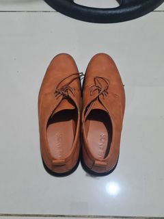 Brown leather shoes (Size 11)