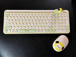 BT21 Bluetooth Minini Keyboard and Mouse