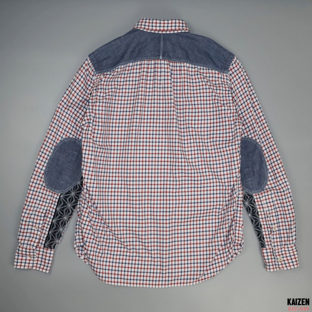 COMME DES GARCONS x JUNYA WATANABE MAN - SPRING 2015 (Category: Formal Shirts) located in Bulacan. Submitted by kaizen2023 (Listing ID 1297608235, Image 2). Description: COMME DES GARCONS x JUNYA WATANABE MAN - SPRING 2015 - Tagged Size: S Dimensions: Length: 27.5" Width: 21" Shoulders: 17" Sleeves: 24.5" Hem: 20" Color: Red, Blue, White Condition: Excellent Condition, good as new (10/10) 🏷️ : ₱ 2490 + sf - ☑ Legit/Authentic ☑ Actual photos post
