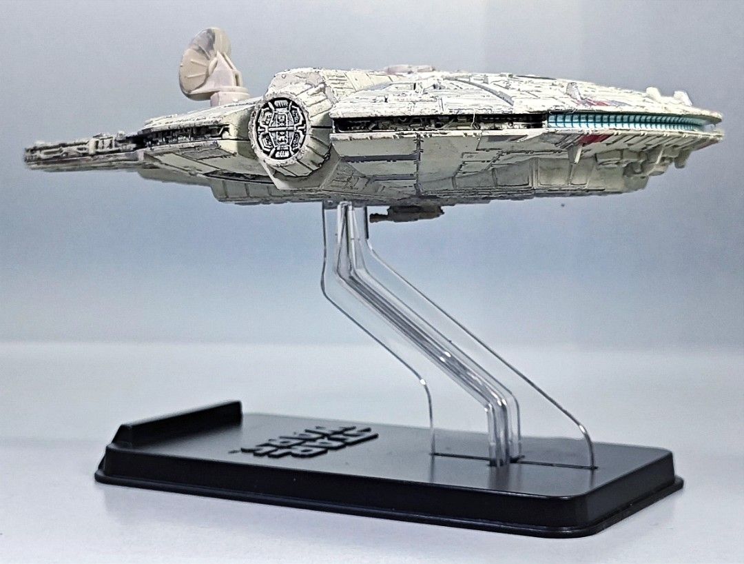 Diecast millennium falcon cheap