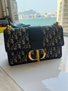 （分類：）位於 。 由 davissan 提交（商品編號 1297581463，圖片 1）。簡介： 。
