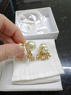 (Category: ) located in . Submitted by madam_l (Listing ID 1297579170, Image 1). Description: .