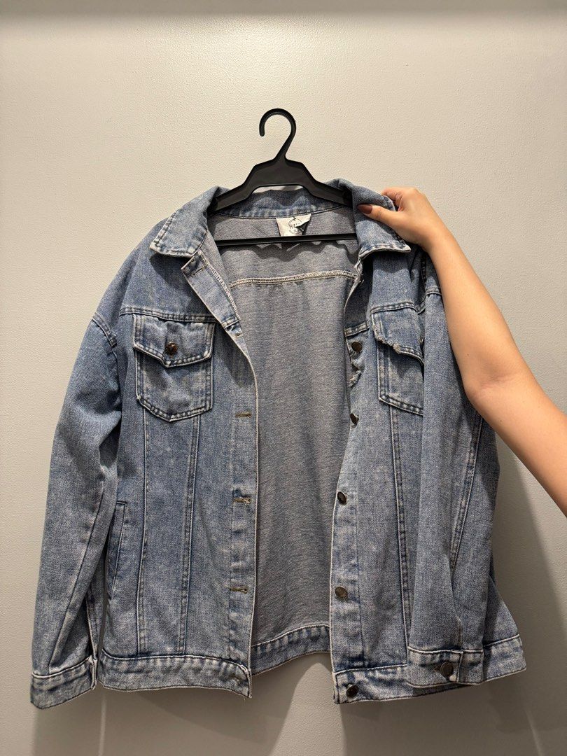 DISTRESSED DENIM JACKET (Category: Coats, Jackets and Outerwear) located in Manila. Submitted by chiungums (Listing ID 1297640146, Image 1). Description: size : medium to large rfs : decluttering ( no issues ) .