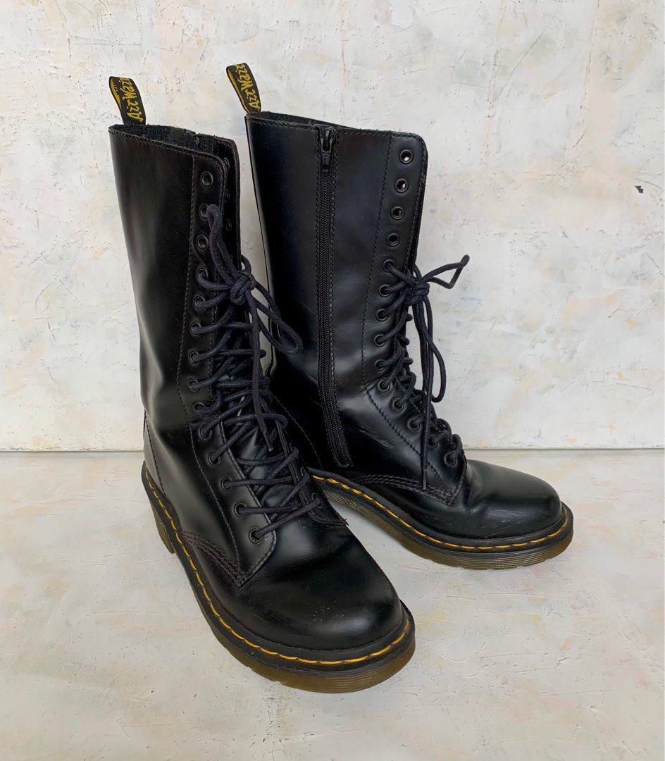 Flat boots with rubber sole Women s Fashion Footwear Boots on Carousell