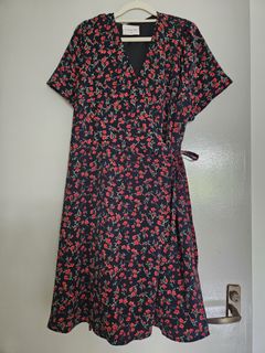 (Category: ) located in . Submitted by too.much.clothes (Listing ID 1297573291, Image 1). Description: .