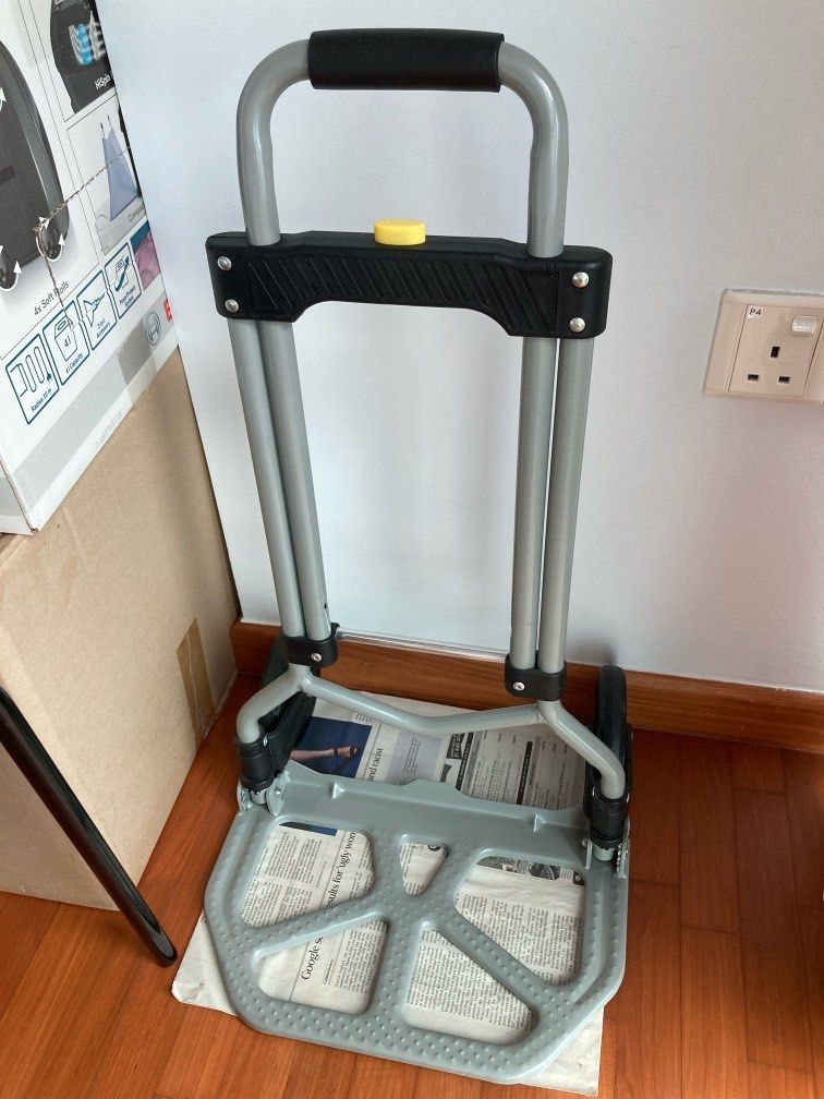 Foldable Trolley (Category: Everything Else) located in Singapore. Submitted by cervelo (Listing ID 1297600748, Image 1). Description: Good condition. Super strong and compact equipment..