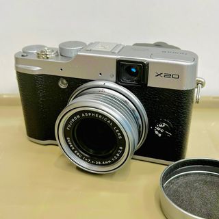 （分類：）位於 。 由 iamivanlammm 提交（商品編號 1297631575，圖片 1）。簡介： 。