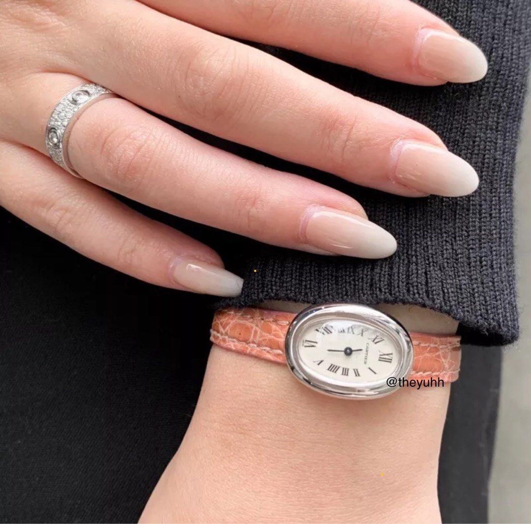 FULL SET! Very Rare Cartier Baignoire Solid 18K White Gold (Category: Luxury Watches) located in Mandaluyong City. Submitted by theyuhh (Listing ID 1297616408, Image 3). Description: Selling this ultra rare and beautiful 18kt white gold Cartier Baignoire! Comes with complete inclusion. White gold watches are much harder to come by in Cartier, and this white gold Baignoire (French for bathtub 🛁) is a unique and playful design that still exudes th