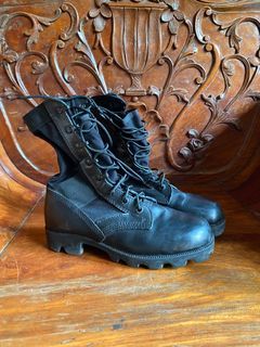 Gibson’s Combat Boots Size 5