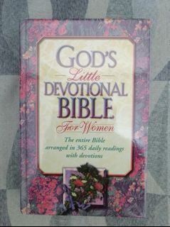 God's Little Devotional Bible for Women: New King James Version