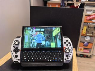 （分類：）位於 。 由 felix649 提交（商品編號 1297631784，圖片 1）。簡介： 。