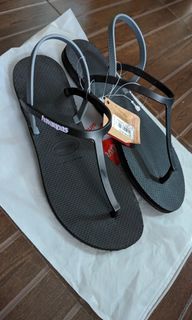 Havaianas Sandals US 10.5