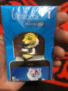 Intel ultrabook earphone jack plug mascot figurine