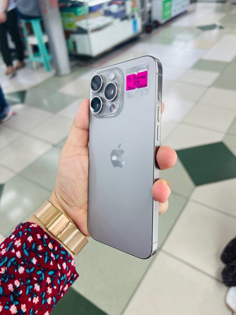 Iphone 15 Pro Max 1TB 95% batt Dualsim HK (Category: iPhone 15 Series) located in San Juan City. Submitted by javedsgadgetshop (Listing ID 1297556867, Image 3). Description: OPEN FOR INSTALLMENT VIA CREDIT CARD/GGIVES & SWAP/TRADE-IN! WE BUY AND SELL ( ANYKINDS OF UNIT BINIBILI PO NAMIN)! PTPA : Padelete po f bawal Read ❗️Onhand ‼️ Iphone 15promax •1TB •HK Variant •95% batt health •Factory Unlock •95% Smoothness •No hidden issue | No Repaired •10