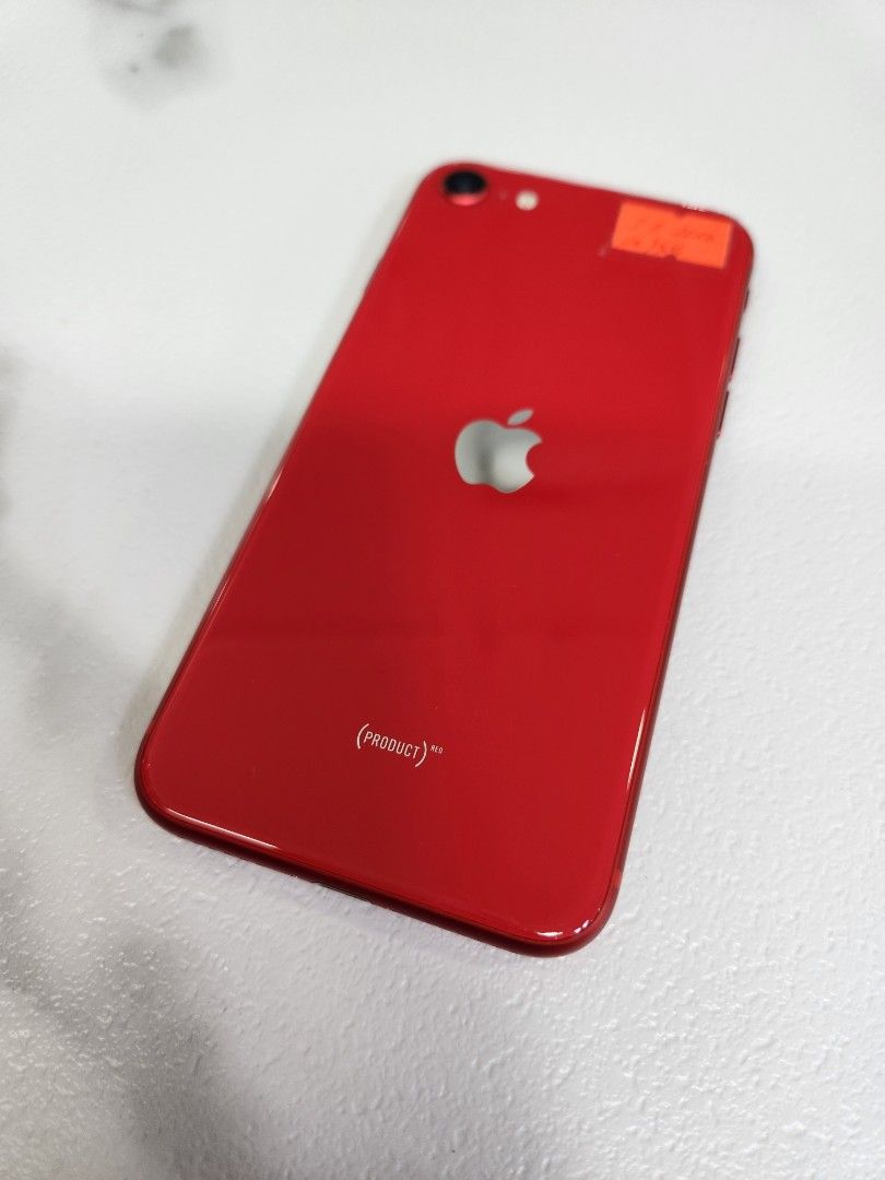 Iphone SE 2020 128gb Red Product (Category: iPhone SE Series) located in San Juan City. Submitted by tanexsulla42 (Listing ID 1297612908, Image 1). Description: We accept trade in Credit card / Home Credit Shipping Meet ups / Delivery Fb page: Ashley & Lyn.