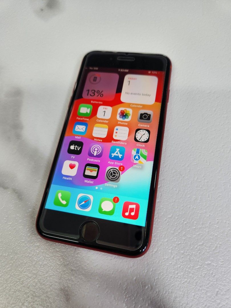 Iphone SE 2020 128gb Red Product (Category: iPhone SE Series) located in San Juan City. Submitted by tanexsulla42 (Listing ID 1297612908, Image 3). Description: We accept trade in Credit card / Home Credit Shipping Meet ups / Delivery Fb page: Ashley & Lyn.