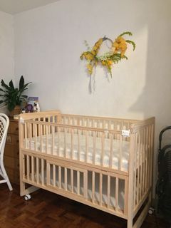Lily and Tucker 6 in 1 Compact Crib with Tinywinks Mattress
