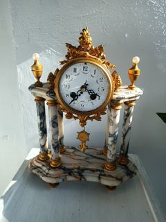 Mantle Mable Clock