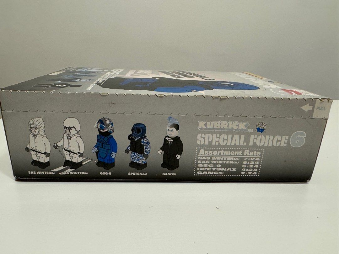 KUBRICK 弱々しい キューブリック SPECIAL FORCE スペシャル