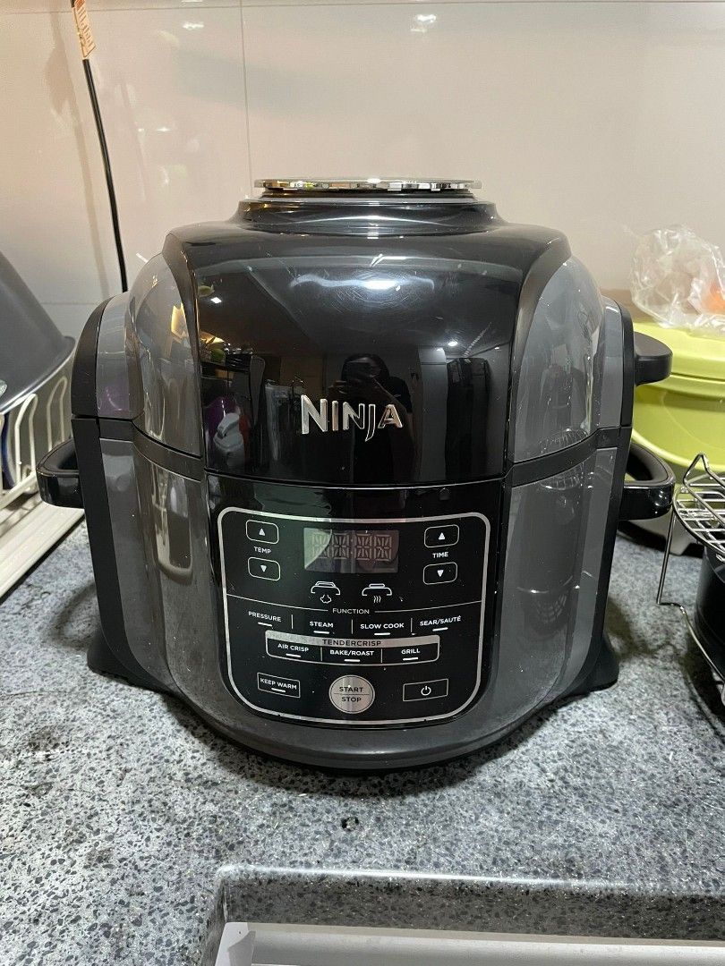 Ninja Foodi 8 in 1 6L Multi Cooker OP300