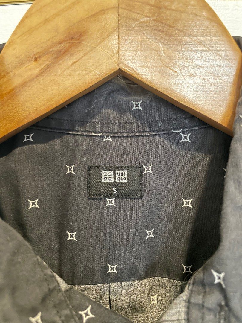 NOT THRIFTED‼️ UNIQLO (Category: Tshirts & Polo Shirts ) located in Quezon City. Submitted by shemps (Listing ID 1297542938, Image 2). Description: UNIQLO PERSONAL ITEM SMALL ON TAG NO FLAWS.
