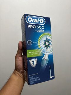 ✨Oral-B Power Toothbrush Pro 500