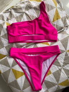 (Category: ) located in . Submitted by oncewasmytype (Listing ID 1297548637, Image 1). Description: .