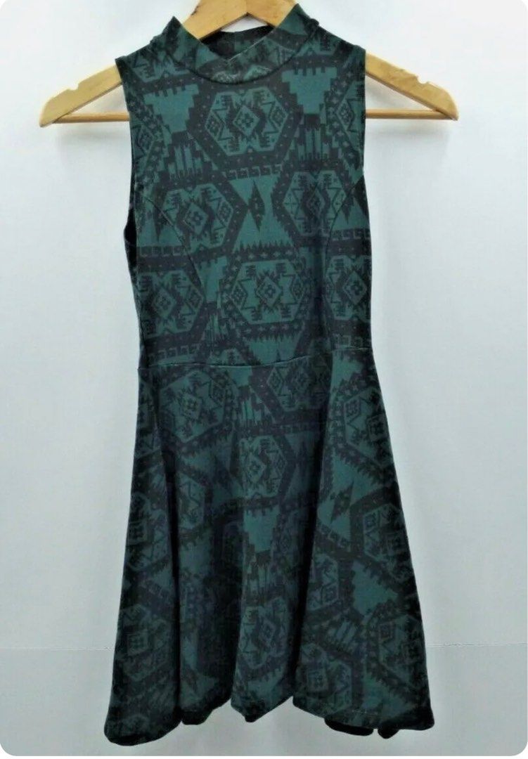 RTP $80 Topshop Fit and Flare Green Aztec Dress, Women's Fashion, Dresses &  Sets, Dresses on Carousell