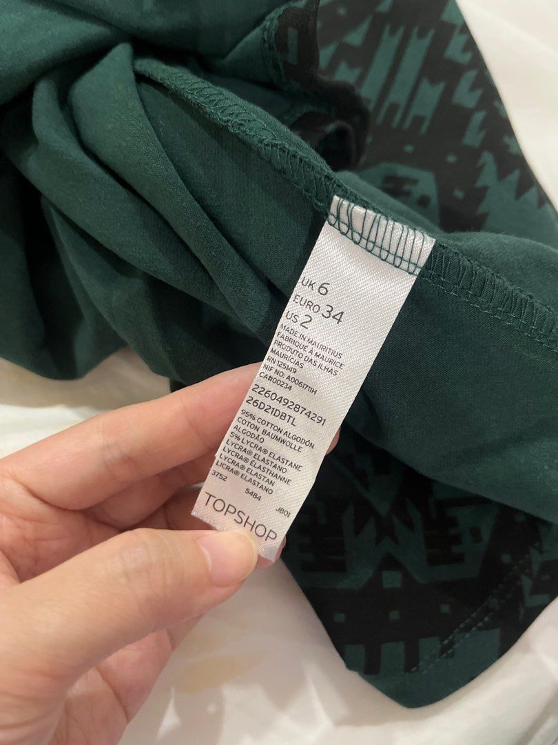 RTP $80 Topshop Fit and Flare Green Aztec Dress, Women's Fashion, Dresses & Sets, Dresses on Carousell RTP $80 Topshop Fit and Flare Green Aztec Dress, Women's Fashion, Dresses & Sets, Dresses on Carousell