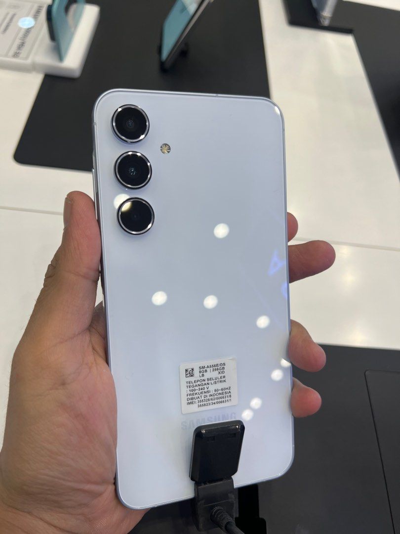 Samsung Galaxy A55 8/256Gb. Resmi Segel, Telepon Seluler & Tablet ...