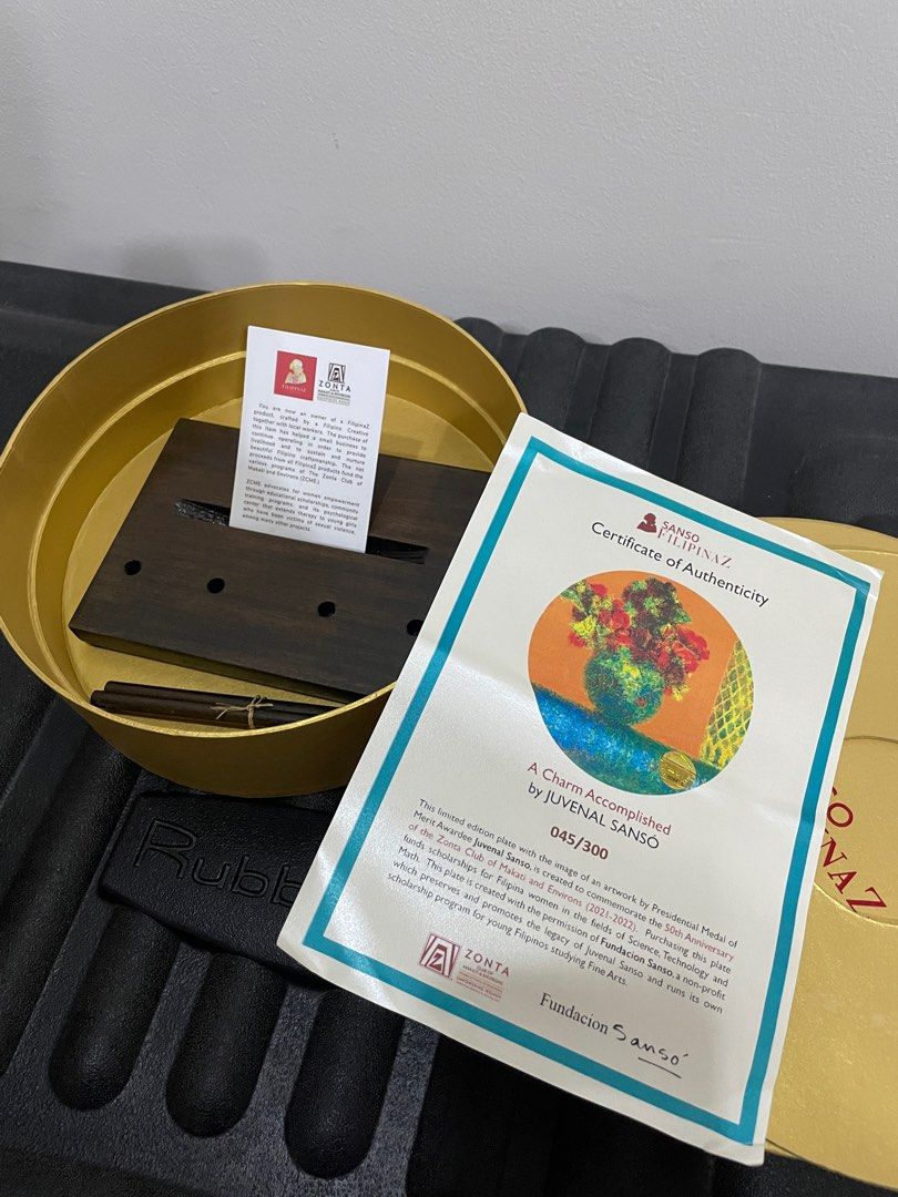 Sanso art plate limited numbered (Category: Frames & Pictures) located in Quezon City. Submitted by myextras (Listing ID 1297629884, Image 3). Description: “A CHARM ACCOMPLISHED” by Juvenal Sanso 045 /300 Commemorative Plate Golden Anniversary 2021- 2022 “art that appreciates” comes with COA.