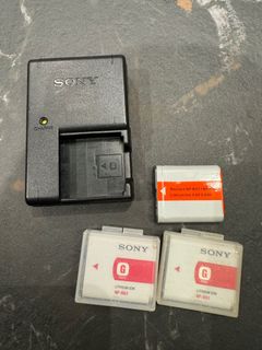 （分類：）位於 。 由 roflolorz 提交（商品編號 1297652424，圖片 1）。簡介： 。