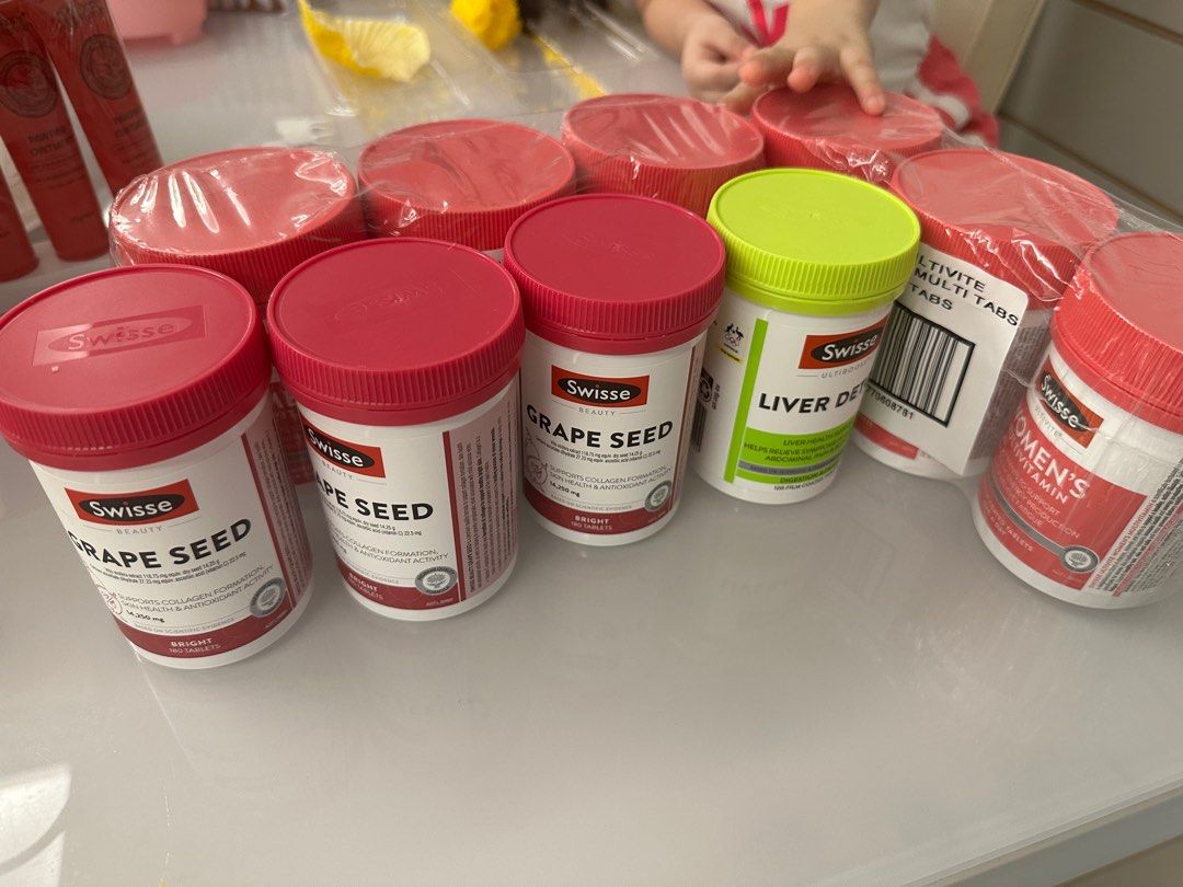 Supplements (Category: Vitamins & Supplements) located in Singapore. Submitted by jamielyp (Listing ID 1297563025, Image 3). Description: Swisse women’s multivitamin 120 tablets Expiry date : Aug 2026 .