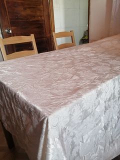 Table cloth ( 10 - 12 seaters)