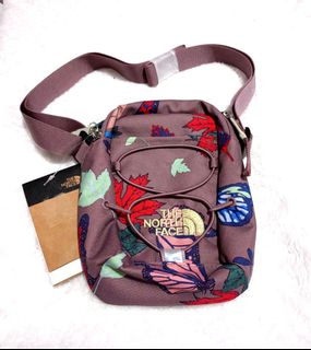 (Category: ) located in . Submitted by vanitystorehouse (Listing ID 1297628716, Image 1). Description: .