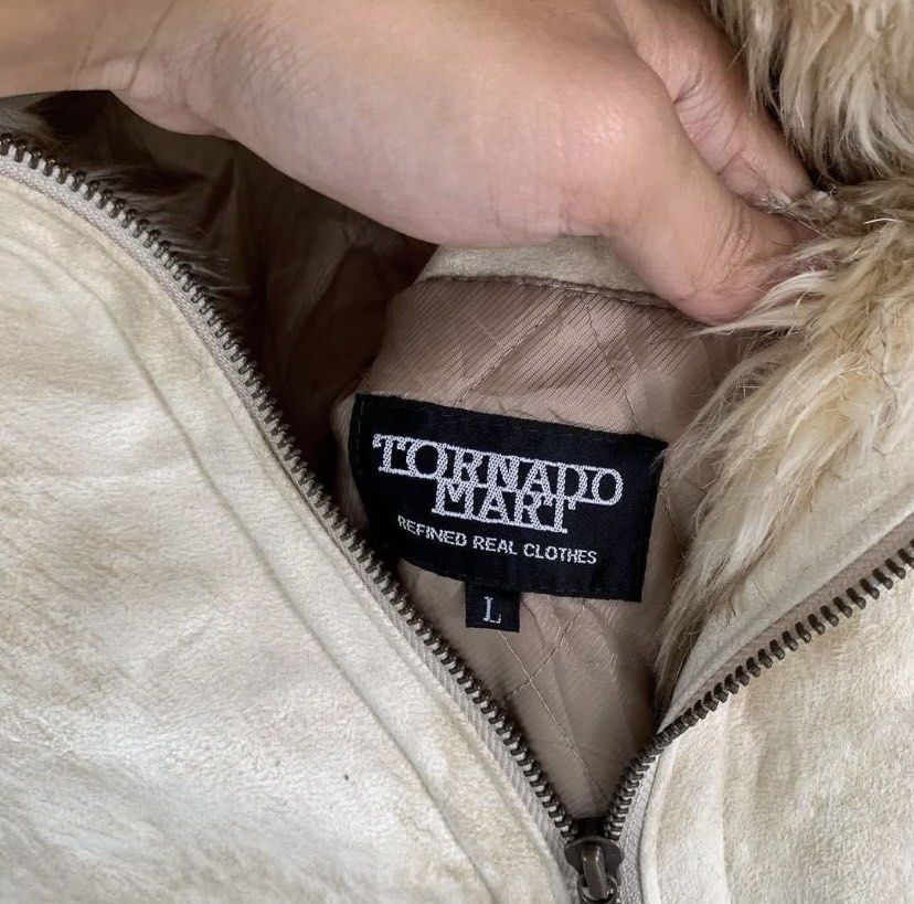 TORNADO MART JACKET (Category: Coats, Jackets and Outerwear) located in Manila. Submitted by worst (Listing ID 1297569295, Image 2). Description: send offers Dimes 20x25 Issues see slide.