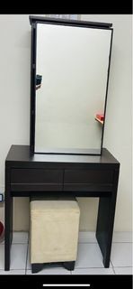 Vanity Mirror with stool