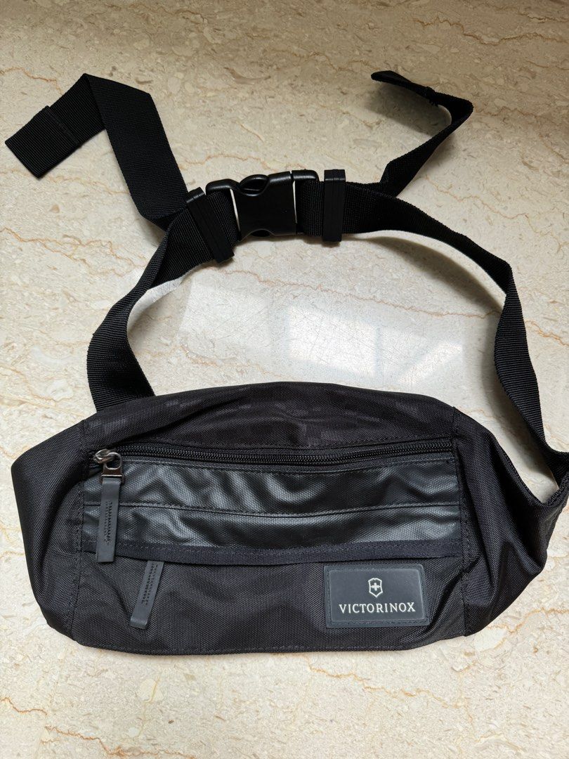 Victorinox waist bag outlet
