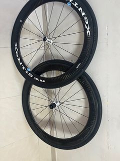 （分類：）位於 。 由 antonyau41981 提交（商品編號 1297566919，圖片 1）。簡介： 。
