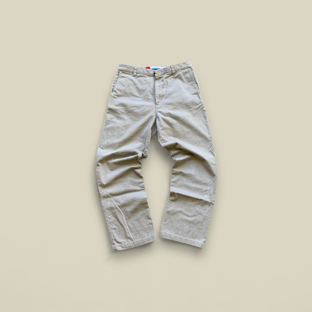 Y2K Quicksilver Baggy Pants (Category: Jeans) located in Cabuyao City. Submitted by swavy.yer (Listing ID 1297574265, Image 1). Description: ◾️Quick Silver Baggy Pants ◾️W 32 ◾️Out-seam 42.5 ◾️Leg opening 9.5 ◾️Buyer will handle shipping fees ◾️1000 ◾️Color may very due to lighting ◾️We do shipping via J&T🚚 ◾️Dm for more info..