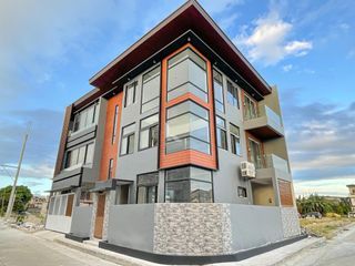 5BR Corner House with swimming pool for sale in Greenwoods Pasig near Ortigas Eastwood Quezon City compare BGC Taguig Makati BF Homes Parañaque