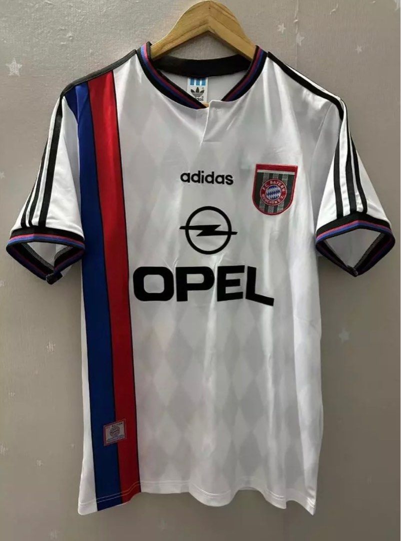 Bayern Munich 95/96 away jersey, Men's Fashion, Activewear