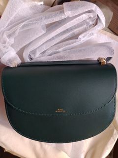 Bnew APC Geneve bag forest green