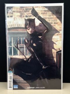Catwoman #1 Stanley Artgerm Lau Variant Cover