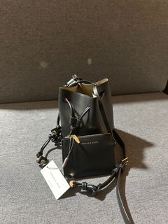 （分類：）位於 。 由 chloeyvy 提交（商品編號 1297773456，圖片 1）。簡介： 。
