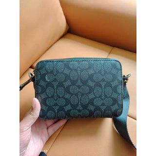 (Category: ) located in . Submitted by yhn_boutique (Listing ID 1297690287, Image 1). Description: .