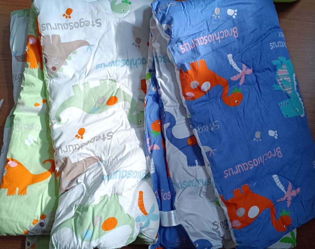 Comforter for babies/kids 28"x52" (Category: Cots & Cribs) located in Quezon City. Submitted by disco_10 (Listing ID 1297727447, Image 1). Description: Used once or twice only. Like New condition size 28" x 52" Shipping c/o buyer Payment thru BPI Gcash.