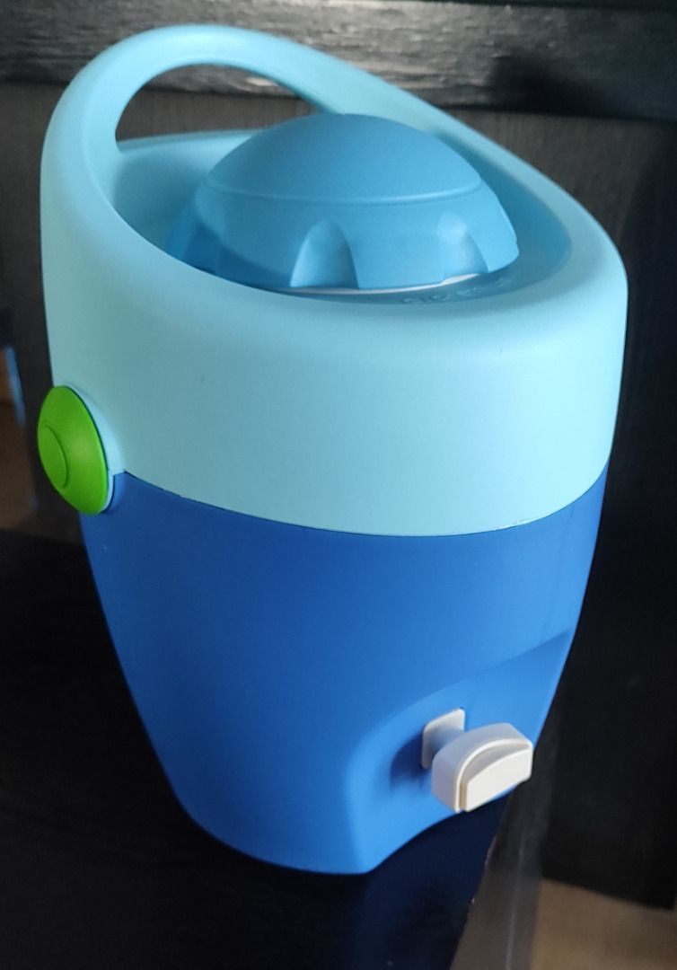 Drinks dispenser with tap (blue)